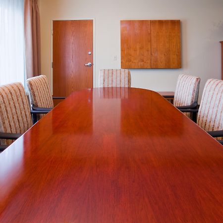 Wyndham Garden Anchorage Airport Hotel Bagian luar foto