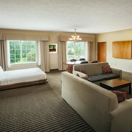 Wyndham Garden Anchorage Airport Hotel Bagian luar foto