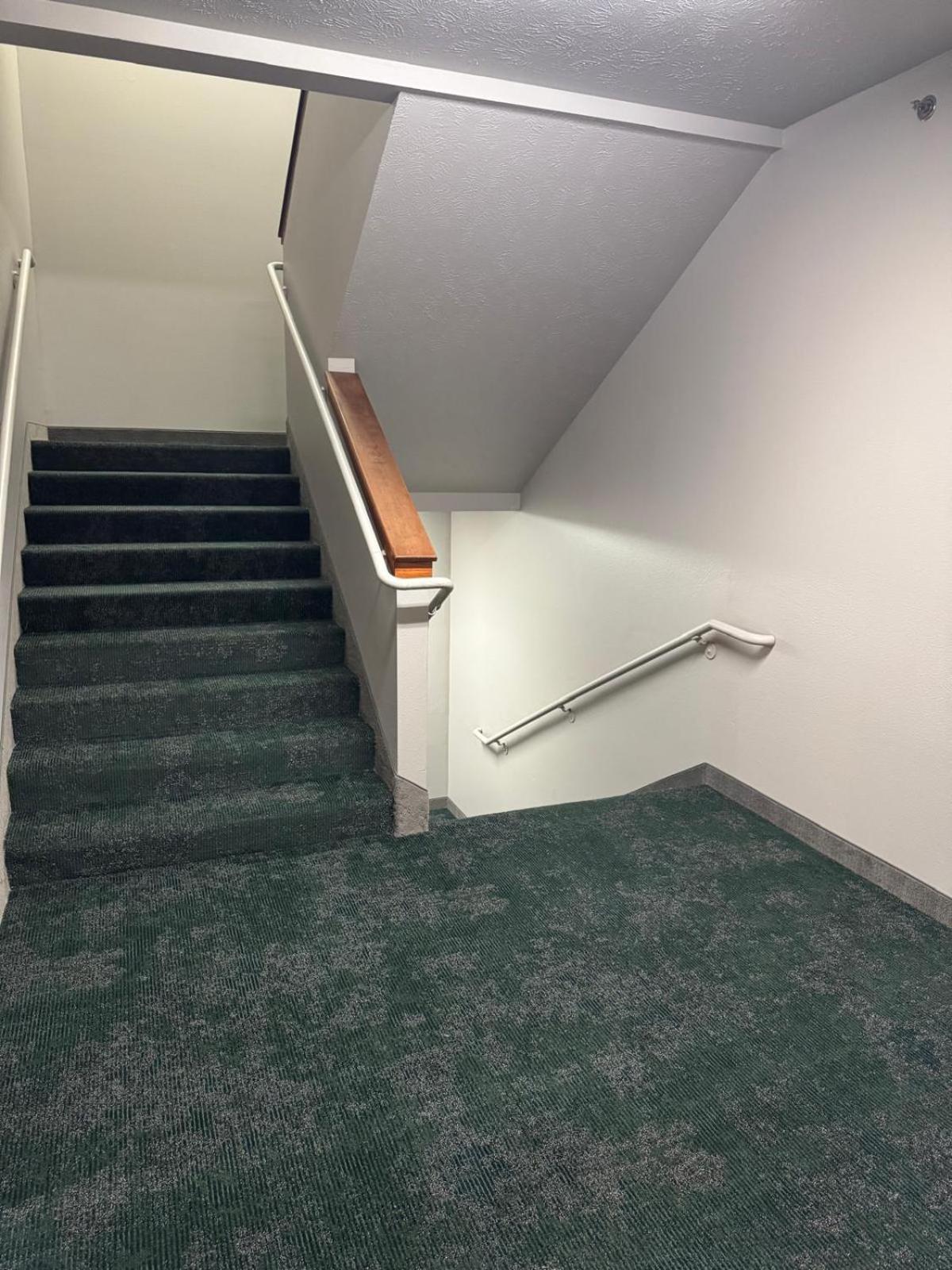 Wyndham Garden Anchorage Airport Hotel Bagian luar foto