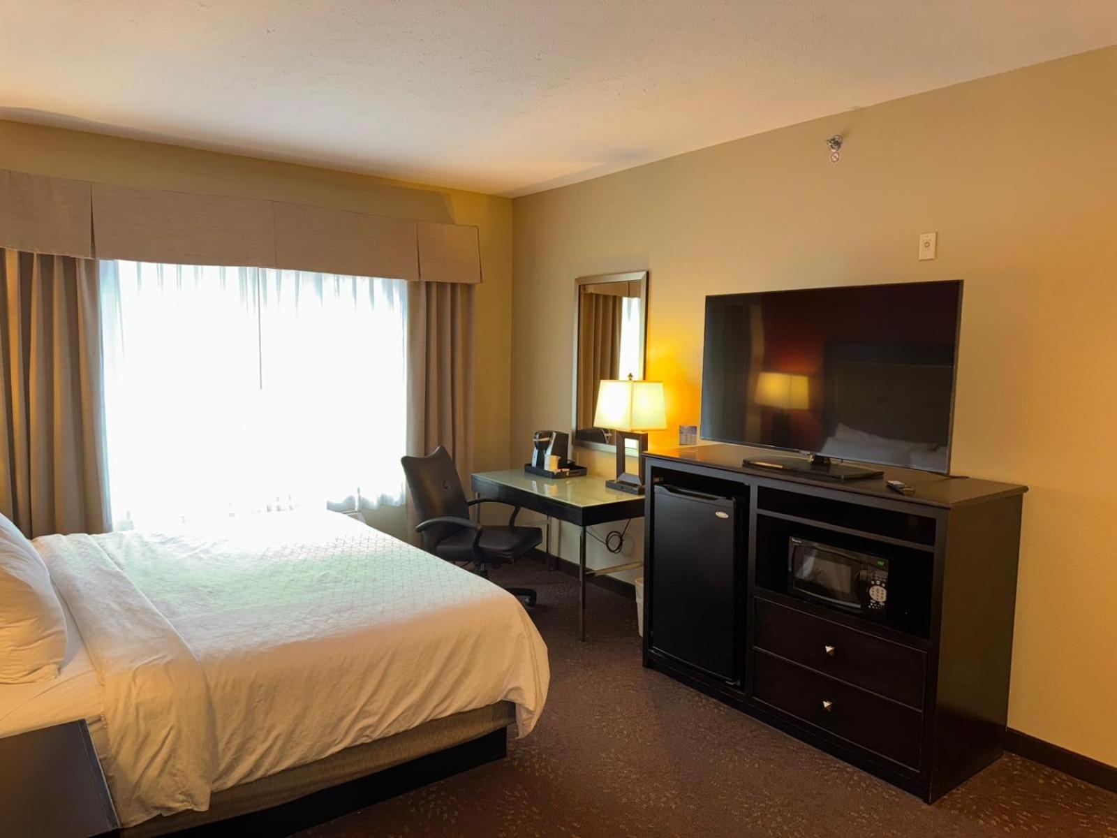 Wyndham Garden Anchorage Airport Hotel Bagian luar foto