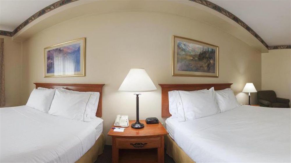 Wyndham Garden Anchorage Airport Hotel Bagian luar foto